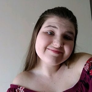 Meet your Posher, Madelynn